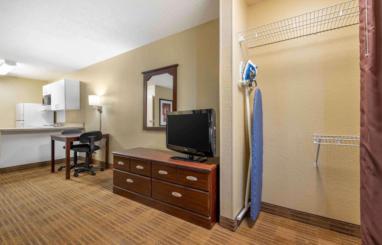 Extended Stay America Suites - Indianapolis - Airport Exterior foto