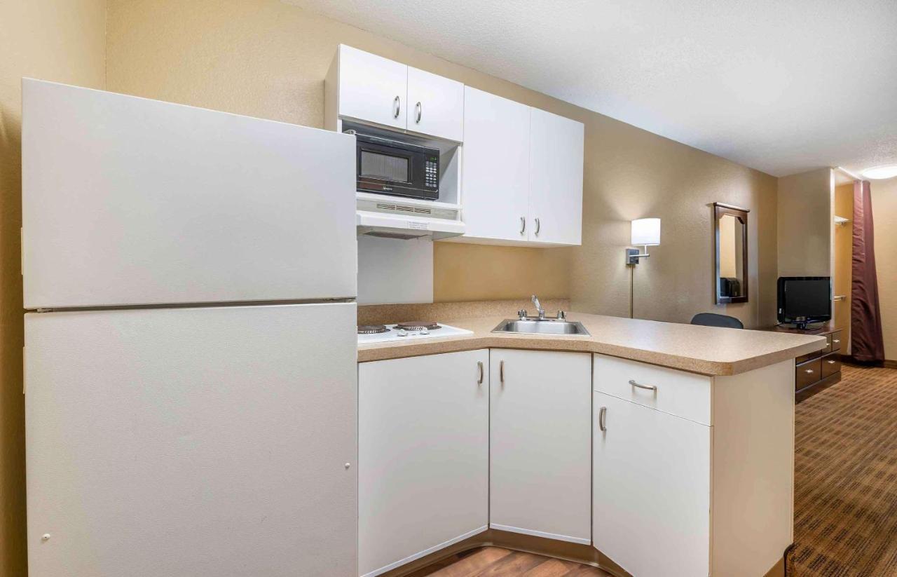 Extended Stay America Suites - Indianapolis - Airport Exterior foto