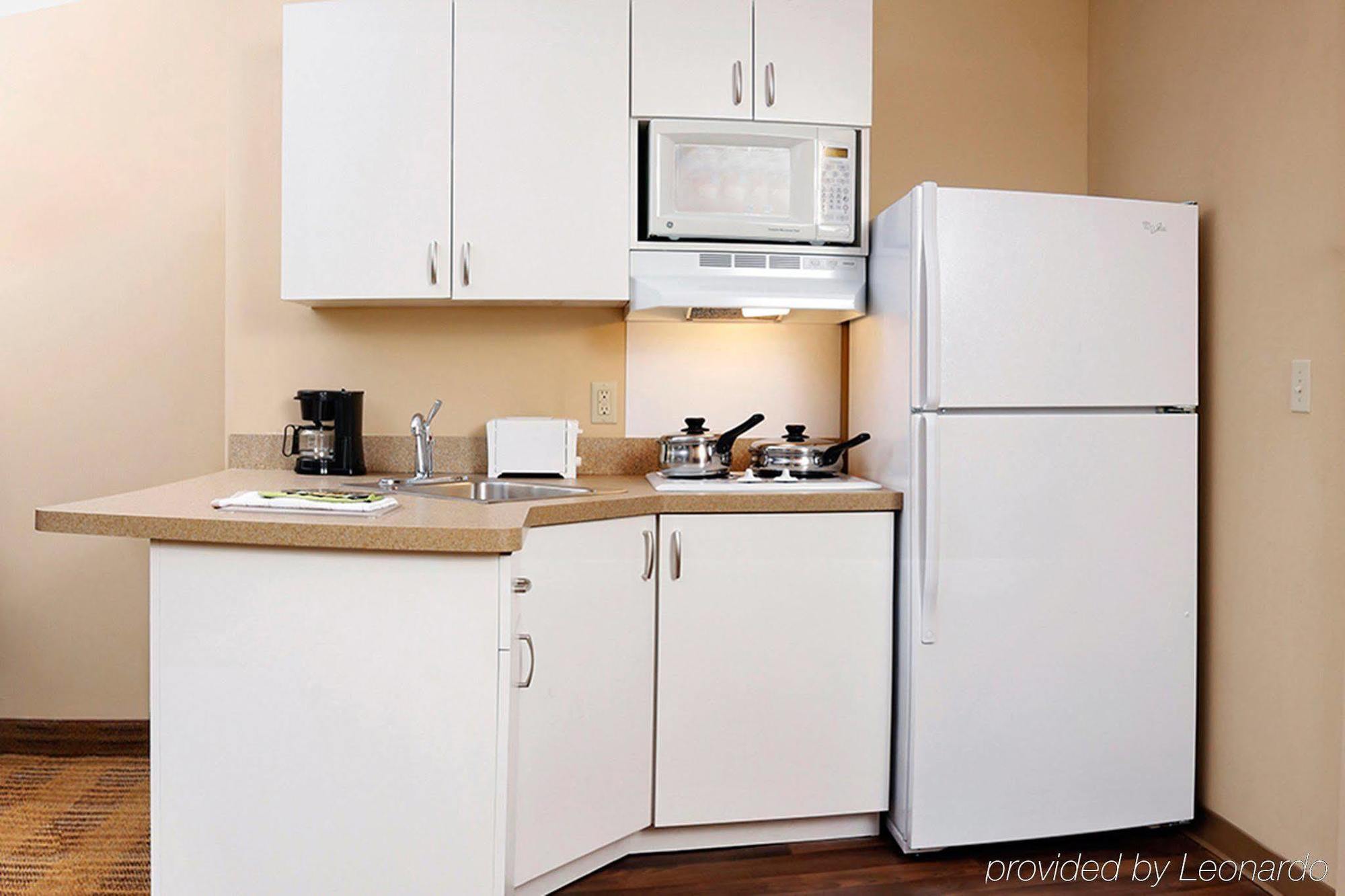 Extended Stay America Suites - Indianapolis - Airport Exterior foto